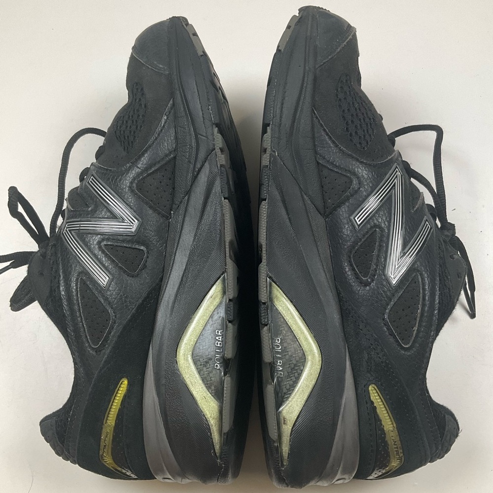 New Balance Men's Black Sneakers with Subtle Yellow Accent US 9.5 - Picture 7 of 8